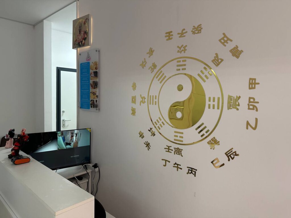 Yin Yang Tai Chi symbol used at Chinese Massage - Tai Chi Tirana